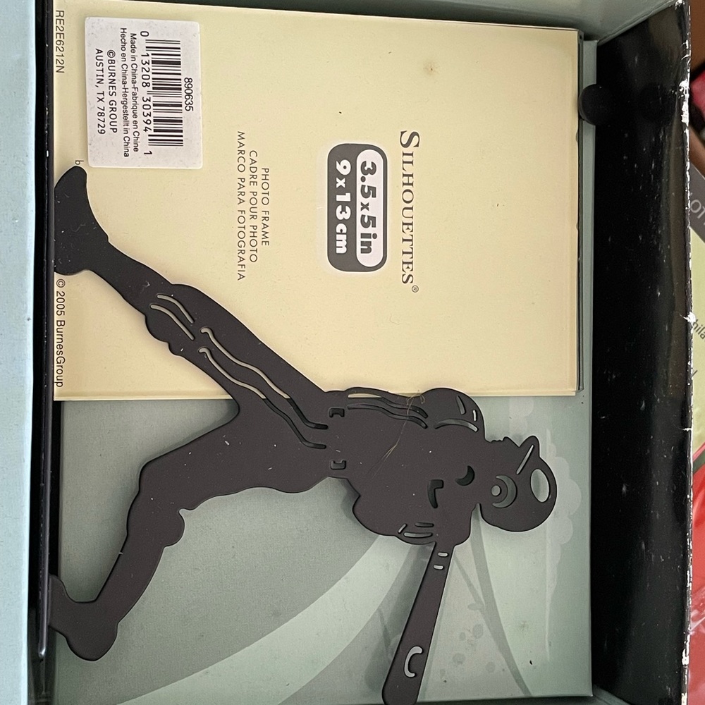 NIB Baseball/Softball Player picture frame holder sz 3.5x5 in by Silhouette